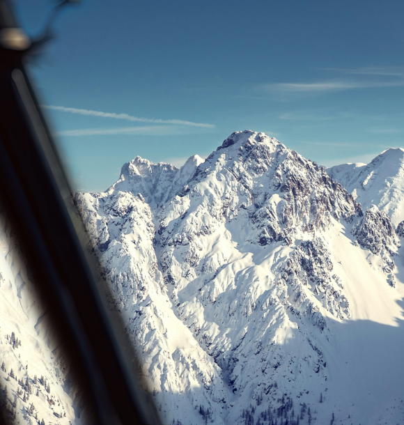 Charter Flight Heli in the Alpes